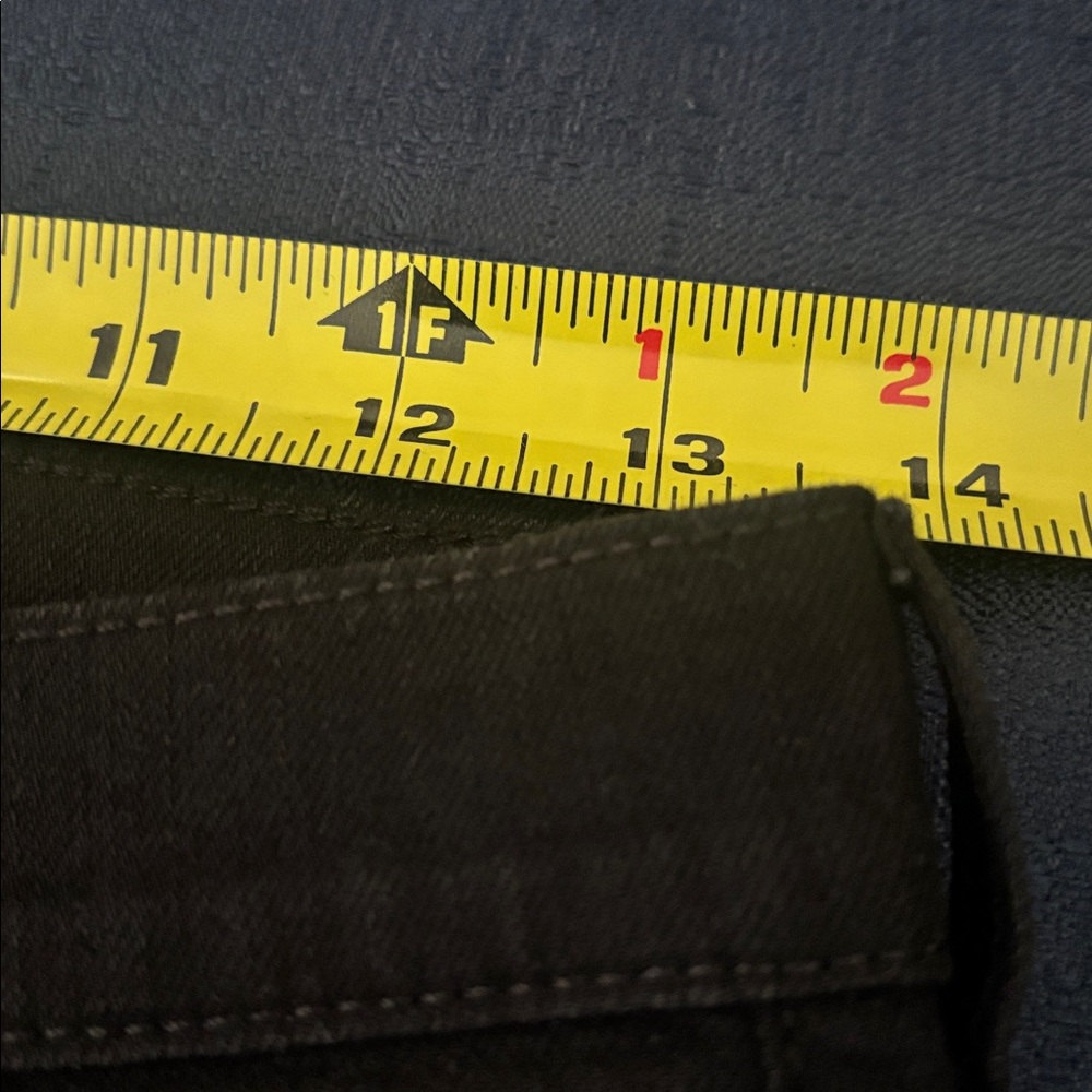 Gucci Black Jeans with Gold Logo - Picture 14 of 14